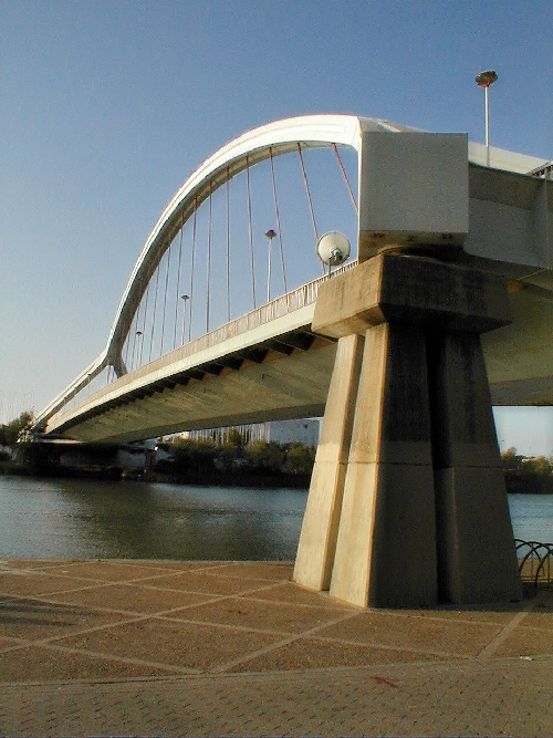 Barqueta Bridge