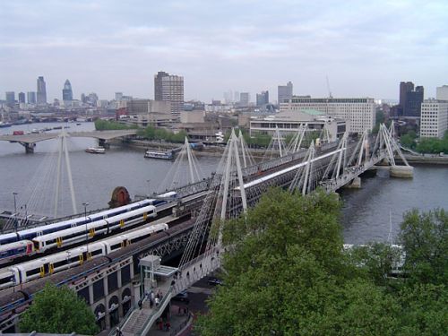 Hungerford Bridge